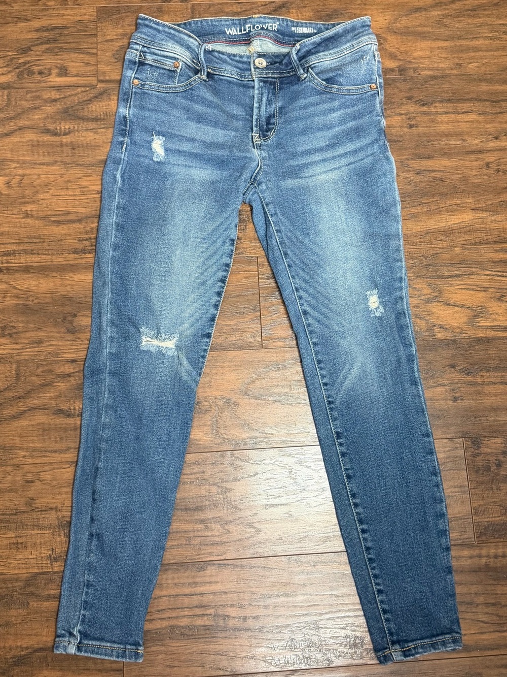 Wallflower Women's Distressed Blue Skinny Jeans The Legendary Size 5